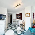 Apartment La Marina